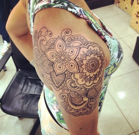 Tattoo Paisley Tattoos, Flower Tattoo Sleeve, Disney Tattoo, Cat Tattoos, Mandala Tattoo Design, Tiny Tattoo, Shoulder Tattoos For Women, Flowers Tattoo, Diy Tattoo