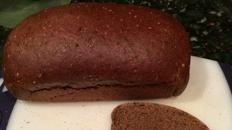 Russian Black Bread Recipe - Genius Kitchen Russian Black Bread Recipe, Black Bread Recipe, Russian Bread, Dark Rye Bread, Easy No Knead Bread, Pudding Brownies, Fancy Buns, Recipes Russian, Black Bread