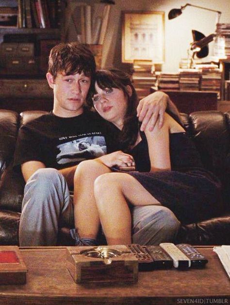 500 Days of Summer Hate Summer, 500 Days Of Summer, 500 Days, Joseph Gordon Levitt, I Love Cinema, Movies And Series, Movie Couples, Zooey Deschanel, Love Movie