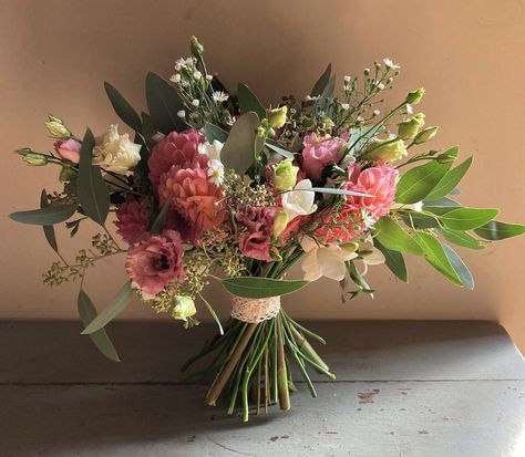 Pink Autumn Wedding Flowers, Wedding Dahlias, September Flower, Autumn Bouquets, Pink Colour Palette, September Wedding Flowers, September Flowers, Shades Of Coral, Seed Heads