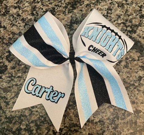 Football Cheer Bows, Cheer Bows Ideas, White Cheer Bows, Hair Accesorios, Senior Cheer Bows, Football Outline, Cheer Bows Diy, Cute Cheer Bows, Cheer Season