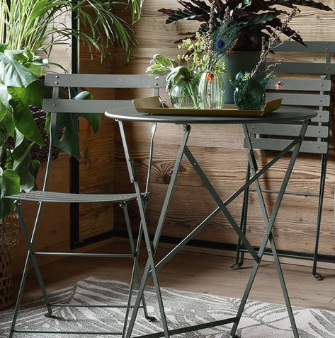 Fermob Bistro Sets Fermob Bistro, Round Folding Table, Bistro Furniture, Outside Room, Outdoor Patio Set, Outdoor Patio Furniture Sets, Aluminum Patio, Mesa Exterior, Bar Seating