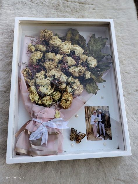 Bouquet Preservation Ideas, Bouquet Shadow Box, Wedding Preparation Photos, Preserve Flowers, Creative Writing Lesson, Clothing Pattern Design, Wedding Bouquet Preservation, Memory Wall, Love Scrapbook