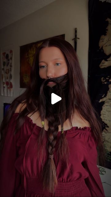 Savannah on Instagram: "Giving myself a LOTR lady dwarf beard using only the hair on my head✨⚔️

Longer process video on tiktok but the braid on my chin is just a French braid. This was super fun to do and I actually think I could improve on it if I attempt it again! 
.
.
.
#lordoftherings #ringsofpower #tolkien #middleearth #lotr #rop #gimli #legolas #thehobbit #theyretakingthehobbitstoisengard #mistymountains #fantasy #thorinoakenshield" Ren Faire Hair, Braid Around Head, Gimli Legolas, Maiden Braid, Beard Braid, Power Lady, Xpression Hair, Braided Beard, Braids Tutorial