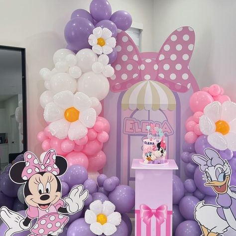 127pcs Daisy Macaron Pink Purple White latex Balloon Arch Kit Disney Mickey Mouse Donald Duck themed Daisy Duck Party, Minnie Mouse Birthday Theme, Minnie Mouse Balloons, Minnie Mouse Birthday Party Decorations, Minnie Mouse First Birthday, Minnie Mouse Birthday Decorations, Balloon Arch Kit, Minnie Birthday Party, Daisy Party