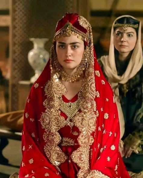 Turkish Bride, Halima Sultan, Empire Outfit, Turkish Dress, Dirilis Ertugrul, 90s Inspired Outfits, Turkish Women Beautiful, Wedding Pic, Turkish Fashion