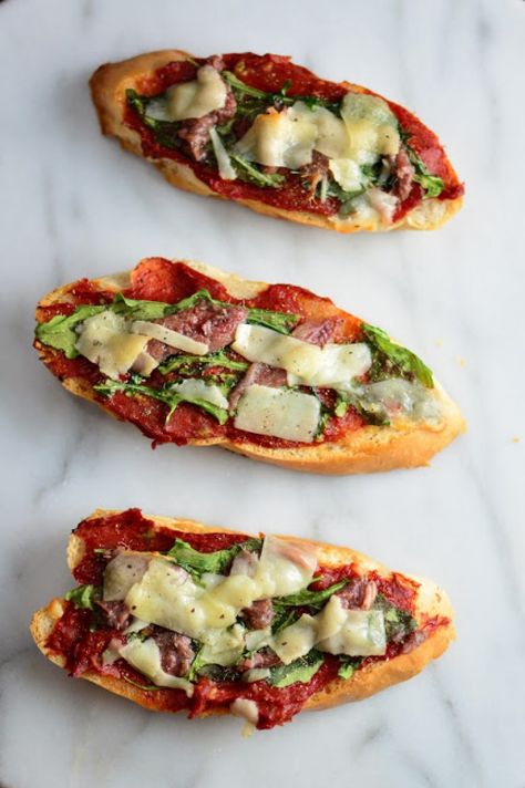 Anchovy Bruschetta, Anchovy Recipes, Random Recipes, Vegan Appetizers, My People, Anchovies, Breakfast Brunch Recipes, The Sauce, Fish Sauce