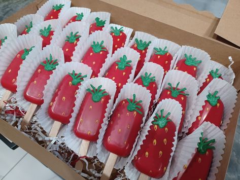 Strawberry Themed Cakesicles, Strawberry Theme Cake Pops, Strawberry Theme Centerpiece Ideas, Strawberry Candy Table, Strawberry Cakesicles, Strawberry Theme Treats, Strawberry Themed Desserts, Berry First Birthday Party Food, Strawberry Themed 1st Birthday