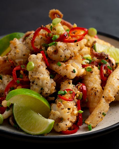 Salt And Pepper Squid, Squid Recipes, Calamari Recipes, Marion's Kitchen, Chinese Dishes, Chinese Cooking, Tapenade, Asian Cooking, Asian Dishes