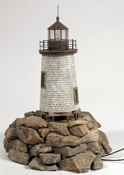 Lighthouse Model, Building A Bar, Fabrikasi Logam, Clay Pot Lighthouse, Lighthouse Crafts, Lighthouse Decor, Deco Marine, Model Train Scenery, Driftwood Crafts