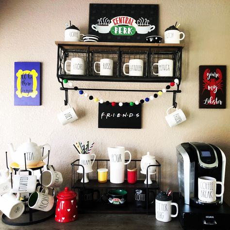 #centralperk #raedunn #friendstvshow #coffeebar Friends Inspired Coffee Bar, Friends Theme Room Decor Ideas, Friends Themed Room Ideas, Central Perk Coffee Bar Ideas, Friends Themed Coffee Station, Central Perk Themed Coffee Bar, Friends Themed Kitchen Decor, Friends Coffee Bar Ideas, Friends Theme Kitchen