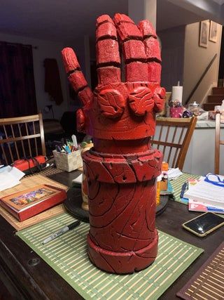 Hellboy Costume, Gargoyle Costume, Hero Drawing, Mommy Halloween, Hell Boy, 2022 Goals, Geek Diy, Red Spray Paint, Halloween Toys