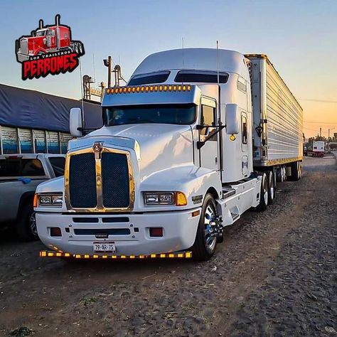 Offroad Outlaws, Kenworth T600, Truck Paint, Dream Cars Jeep, Kenworth Trucks, Peterbilt Trucks, Big Rig Trucks, Rc Trucks, Large Cars