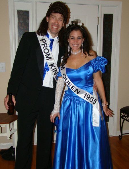 80s Couple Costume Parties, 80s Prom King And Queen, 80s Prom Night Outfits, Prom King And Queen Halloween Costumes, 80s Prom Dress Costume Diy, 1980s Couples Costume Ideas, Prom King And Queen Costume, Prom Halloween Costumes, Tacky Prom Outfits