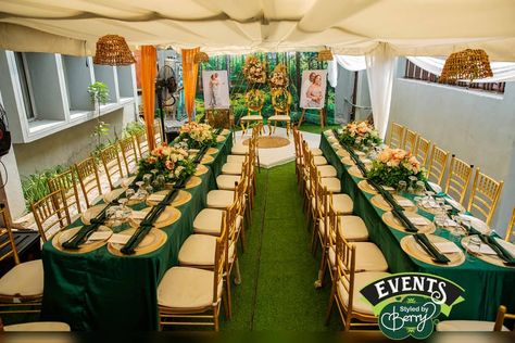 Intimate Wedding Decor Ideas, Nigerian Trad Wedding Decor, Wedding Hall Decorations In Nigeria, Nigeria Traditional Wedding Decoration, Green And Gold Event Decor, Nigerian Wedding Decorations, Nigerian Traditional Wedding Decoration, Green And Gold Wedding Decor, African Traditional Wedding Decoration