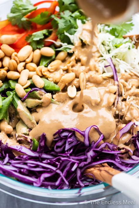 Hungry Lady Salad, Healthy Lunch Salads, Peanut Coleslaw, Peanut Salad Dressing, Garlic Ginger Chicken, Crispy Veggies, Healthy Lunch Salad, Asian Coleslaw, Salmon Curry