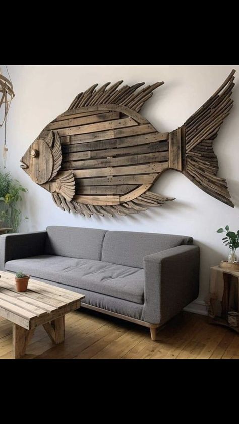 Wood Fish Sculpture, Homemade Beach Decor, Fish Wood Art, Driftwood Fish Art, Wood Fish Art, Wooden Fish Wall Decor, Wooden Fish Decor, River Rock Crafts, Driftwood Fish