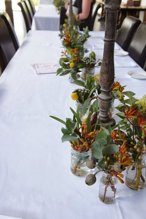 King Protea Bouquet, Christmas Decorations Australian, Native Wedding, Stones Of The Yarra Valley, Flowers Australia, Flower Table Decorations, Protea Bouquet, Simple Wedding Bouquets, Bee Flowers