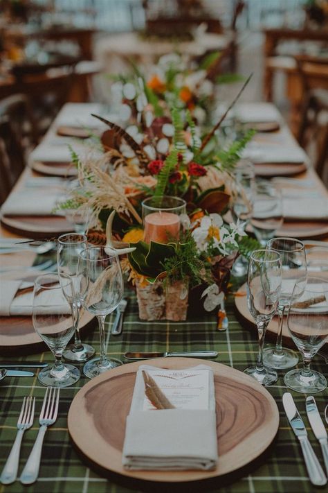 Hunting Lodge Tablescape, Hunting Lodge Wedding, Ralph Lauren Wedding Theme, Tablescapes Rustic, Lake Placid Lodge, Plaid Wedding, Moody Modern, Wedding At Lake, Wood Chargers