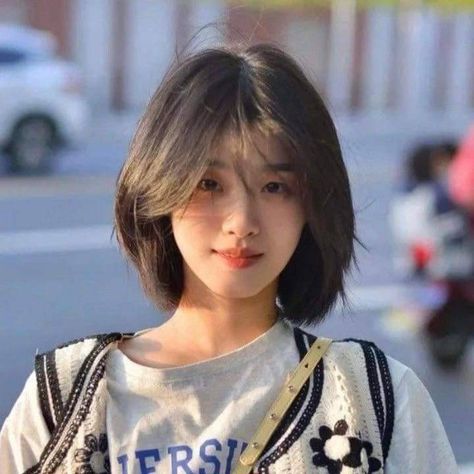 Short Hair For Chubby Faces, Tomboy Haircut, Chubby Face Haircuts, Chubby Face, Hairstyle For Chubby Face, Korean Haircut, Short Hair Tomboy, Korean Short Hair, Hair Style Korea