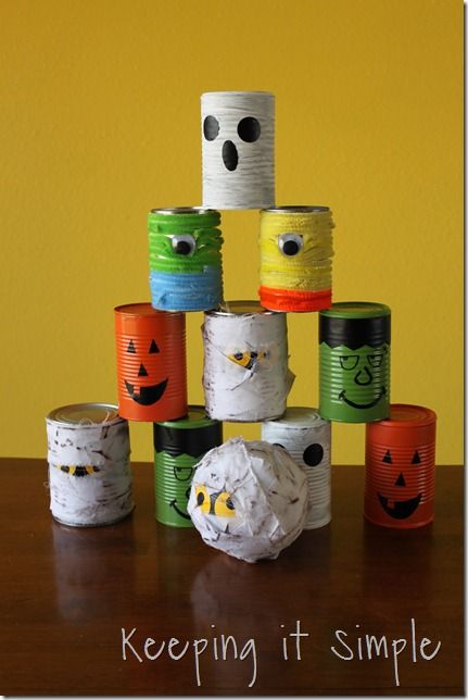 40 Kid-Friendly Halloween Ideas | Positively Splendid {Crafts, Sewing, Recipes and Home Decor} Thanksgiving Games For Kids, Dekorasi Halloween, Halloween Class Party, School Halloween Party, Hallowen Ideas, Halloween Fest, Kid Friendly Halloween, Halloween Games For Kids, Halloween Cans