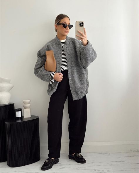 Grey Jacket Outfit, Simple Outfit Ideas, Look Zara, Zara Jacket, Europe Outfits, Winter Fashion Outfits Casual, Zara Outfit, Simple Outfit, Winter Outfits For Work