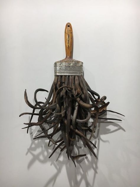 Found Object Art Ideas, Sustainable Sculpture, Ambiguous Art, Surrealist Sculpture, Junk Sculpture, Found Object Sculpture, Howard Jones, Object Sculpture, Organic Sculpture