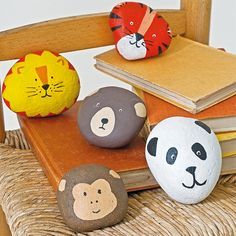 My First Rock Painting Book Painting Rock Animals, Zoo Animal Painted Rocks, Rock Pet Ideas, Rock Painting Animals Easy, Rockpainting Animals, Pet Rocks Ideas, Stone Painting Animals, Pet Rock Ideas, Animal Rock Painting Ideas