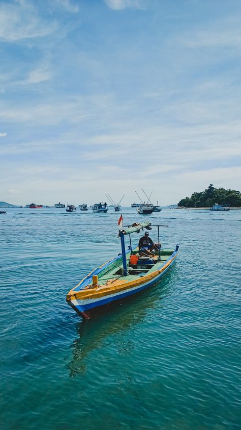 Sore hari nelayan untuk kembali pulang setelah mencari ikan dilaut Coloring Books, Indonesia, Books, Quick Saves