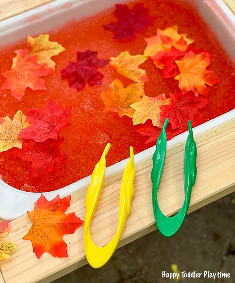 Autumn Slime Goop Sensory Bin - Happy Toddler Playtime Leaf Sensory Activities, Leaf Sensory Bin, Autumn Sensory Bin, Autumn Eyfs Activities, Sensory Tables, Fall Sensory Bin, Sensory Ideas, Eyfs Activities, Fall Kindergarten