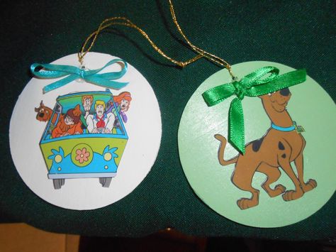 Scooby doo and gang Scooby Doo Christmas Ornaments Diy, Scooby Christmas, Scooby Doo Christmas, Christmas Ornaments Diy, Homemade Diy, Ornaments Diy, Diy Christmas Ornaments, Things To Make, Scooby Doo