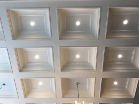 Design Ceiling Ideas, Trendy Ceiling Design, Elegant Ceiling Design, Ceiling Lights Design, Modern False Ceiling Design, Modern False Ceiling, Coffered Ceiling Design, Plaster Ceiling Design, Ceiling Design Ideas