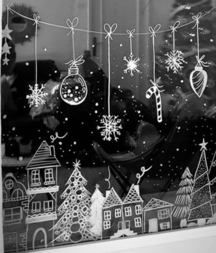 Christmas Chalk Art Window, Chalk Art Window Christmas, Christmas Window Display Drawing, Chalk Window Art Christmas, Windows Painting Christmas, Diy Christmas Window Painting, Christmas Chalk Window, Chalk Christmas Window, Window Chalk Art Christmas