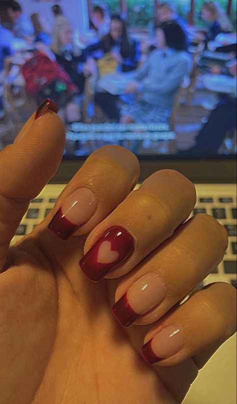 Marvel Nails, Hoco Nails, February Nails, Nail Designs Valentines, Grunge Nails, Really Cute Nails, Soft Nails, Short Nail Designs, Heart Nails