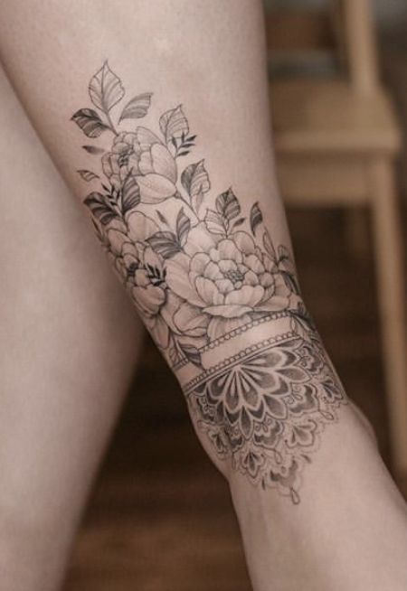 Mandala floral tattoo Mandala Flower Ankle Tattoo, Flower Mandala Leg Tattoo, Shin Ankle Tattoo Women, Ankle Cuff Tattoo Mandala, Floral Mandala Tattoo Leg, Mandala Ankle Tattoo Design, Floral Ankle Cuff Tattoo, Flower Shin Tattoos For Women, Ankle Shin Tattoos For Women