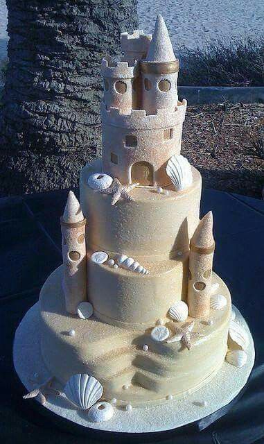 Beach wedding ideals Sand Castle Cake, Sand Castle Cakes, Seashell Cake, Torte Creative, Cake Summer, Beach Cakes, Torte Cupcake, Beach Wedding Cake, Castle Cake