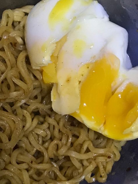 Pancit Canton With Egg, Pancit Canton Lucky Me, Pancit Canton, Lucky Me, Egg, Quick Saves