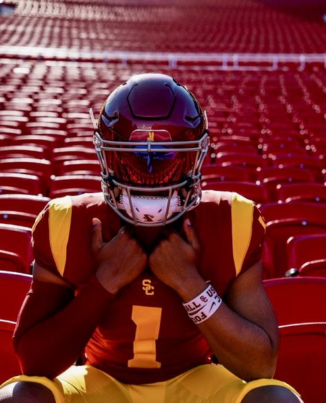 Caleb Williams, Usc Trojans Football, Trojans Football, Usc Football, Usc Trojans, Football Pictures, Nfl, Football, Wallpapers