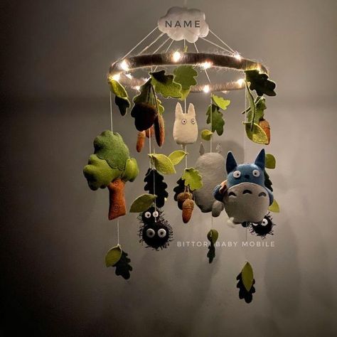 Ghibli Baby, Totoro Nursery, Studio Ghibli Crafts, Hadiah Diy, Nursery Room Inspiration, Studio Ghibli Art, Nursery Baby Room, Ghibli Art, Hayao Miyazaki