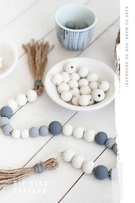 Diy Wooden Beads Garland, Wooden Bead Projects, Wooden Bead Crafts Diy, Diy Bead Garland, Wood Bead Garland Diy, Wooden Bead Crafts, Wood Bead Crafts, Diy Wood Bead Garland, Wooden Beads Garland