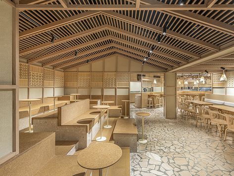 lukstudio builds modern supermarket in china with wooden frames and vernacular references Modern Supermarket, Flagstone Pavers, Lattice Screen, Cafe Area, Food Retail, Chinese Market, Temporary Structures, Bamboo Table, Changsha