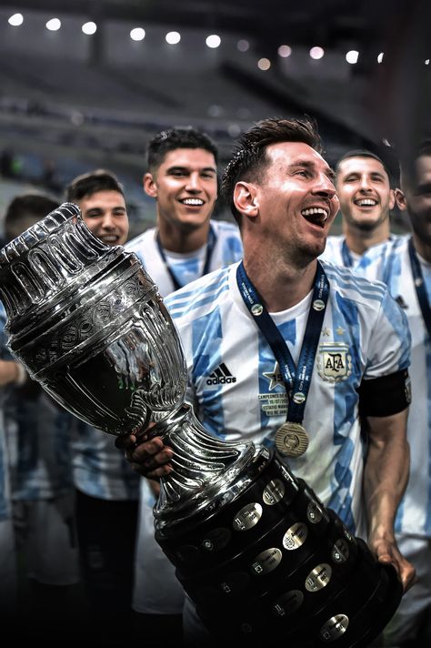 Messi With Copa America, Copa America Trophy, Argentina Fc, Lionel Messi Argentina, Cristiano Ronaldo And Messi, Lionel Messi Family, Argentina Football Team, Messi Psg, Lionel Messi Barcelona