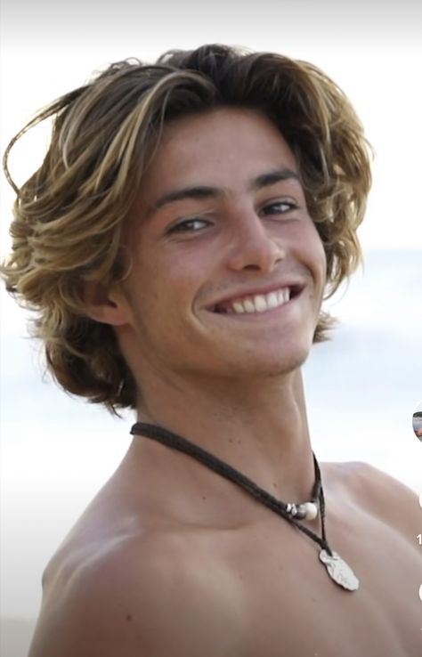 Surfer Hairstyles, Medium Hairstyles For Men, Boy Haircuts Long, Surfer Hair, Blonde Hair Boy, Guy Haircuts Long, Mens Hairstyles Medium, Mens Hairstyles Thick Hair, Wavy Hair Men