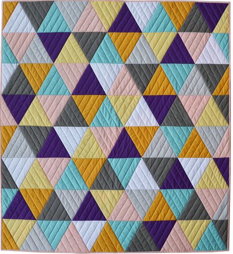 RGA Design LLC: 60 Degree Triangle Baby Quilt Beginner Quilt Patterns Free, Triangle Quilt Tutorials, Triangle Quilt Pattern, Rustic Quilts, Patchwork Tutorial, Log Cabin Quilt Blocks, Longarm Quilting Designs, Start Quilting, Geometric Quilt