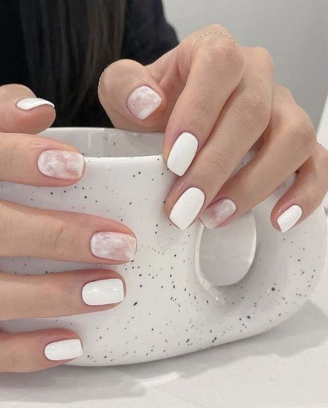 Minimal Manicure, Korea Nail, Hello Nails, Subtle Nails, Gel Nails Diy, Simple Gel Nails, Minimal Nails, Work Nails, Casual Nails