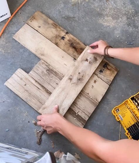 We wanted to add a house number plaque to our front planter for a while, but after seeing how expensive they are, we decided to build on ourselves. We found these awesome, modern house numbers, and decided to go for it. Other than the house numbers, this project was done using scrap wood, and old pallets.What I used need:House numbersWood pallets1 x 2Spray paintPocket hole screws Step 1: Make sign backgroundFirst, I cut up some of our old wood pallets to make the background for the s… Unique House Numbers Diy, House Number Sign Ideas, Rustic House Number Ideas, Wooden Address Sign, Diy Address Sign House Numbers, Pallet House Number Sign, Diy Wood Address Sign, Wood House Number Sign, Wooden House Number Sign