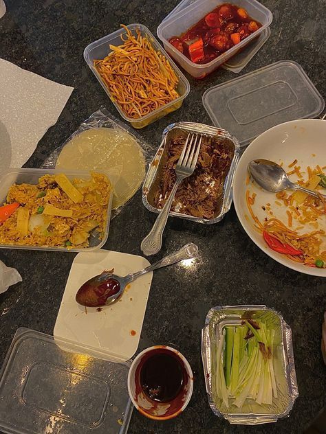 Takeaway Aesthetic, The Unhoneymooners, Chinese Takeaway, Proof Of Concept, Always Hungry, Cute Friend Pictures, Chinese Food, Aesthetic Food, Cheese Board