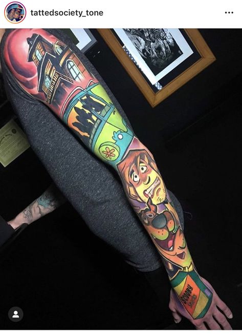 Solid Color Tattoo, Color Sleeve Tattoos, Tato Artist, Cartoon Style Tattoos, Color Tattoo Sleeve, Scooby Doo Tattoo, Colorful Sleeve Tattoos, Disney Sleeve Tattoos, 90s Tattoos