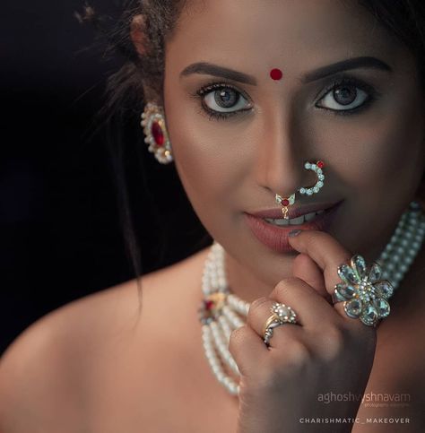 Makeup Artist Karishma Raman on Instagram: “Makeup, Hair and styling- @charishmatic_makeover In Frame - @saritharaveendranath Concept , Photography - @aghoshvyshnavamofficial…” Double Nose Ring, Indian Bride Makeup, Septum Nose, Indian Nose Ring, Concept Photography, Arabian Beauty Women, Bridal Makeup Looks, Instagram Makeup