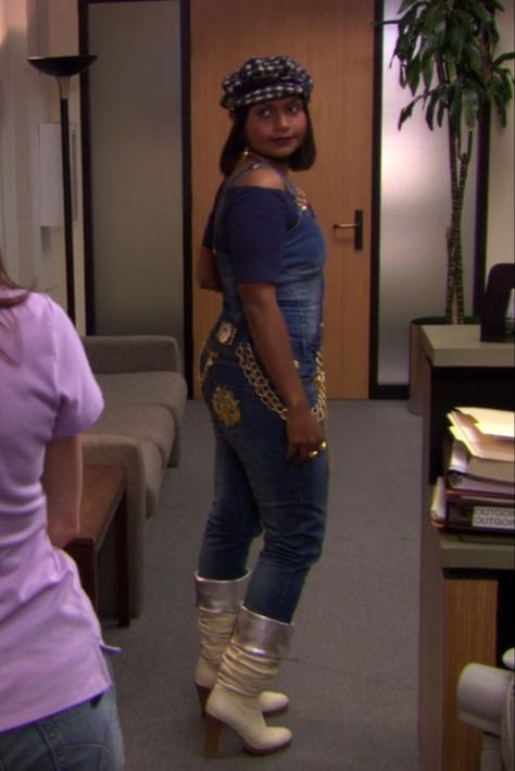 Kelly Kapoor, Office Birthday Party, Yearbook Layouts, Office Birthday, Barbie World, Office Fashion, Office Outfits, Style Icon, The Office